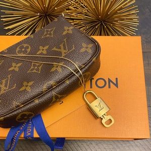 LOUIS VUITTON Lock & Key w/14K Gold Necklace